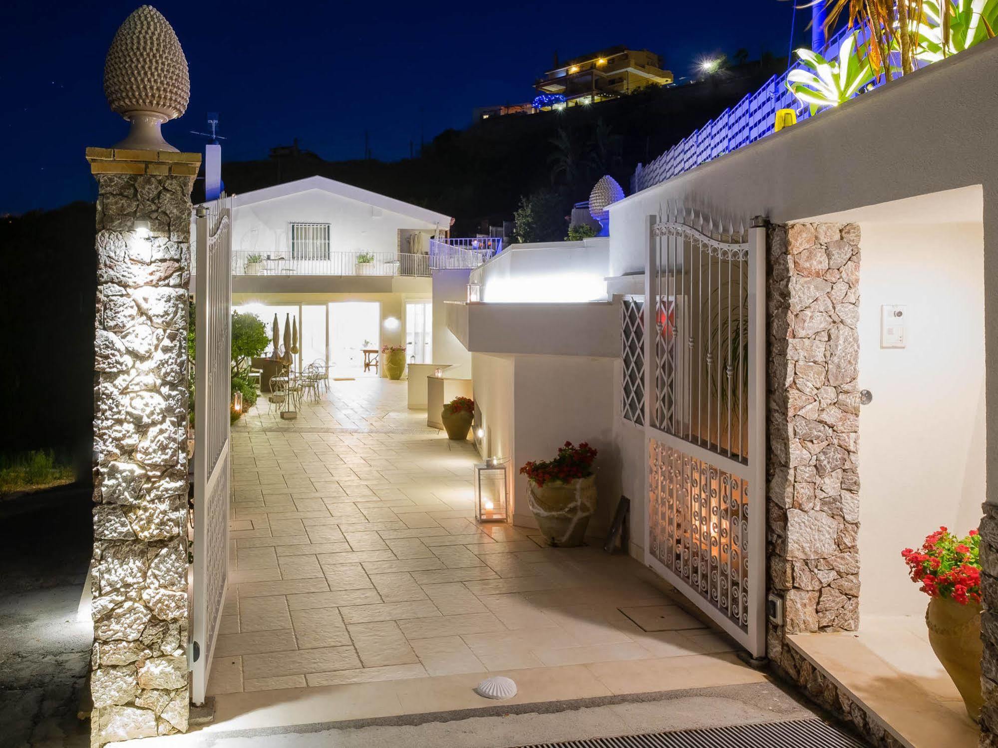 Sciccosa Guest House Taormina Exterior foto